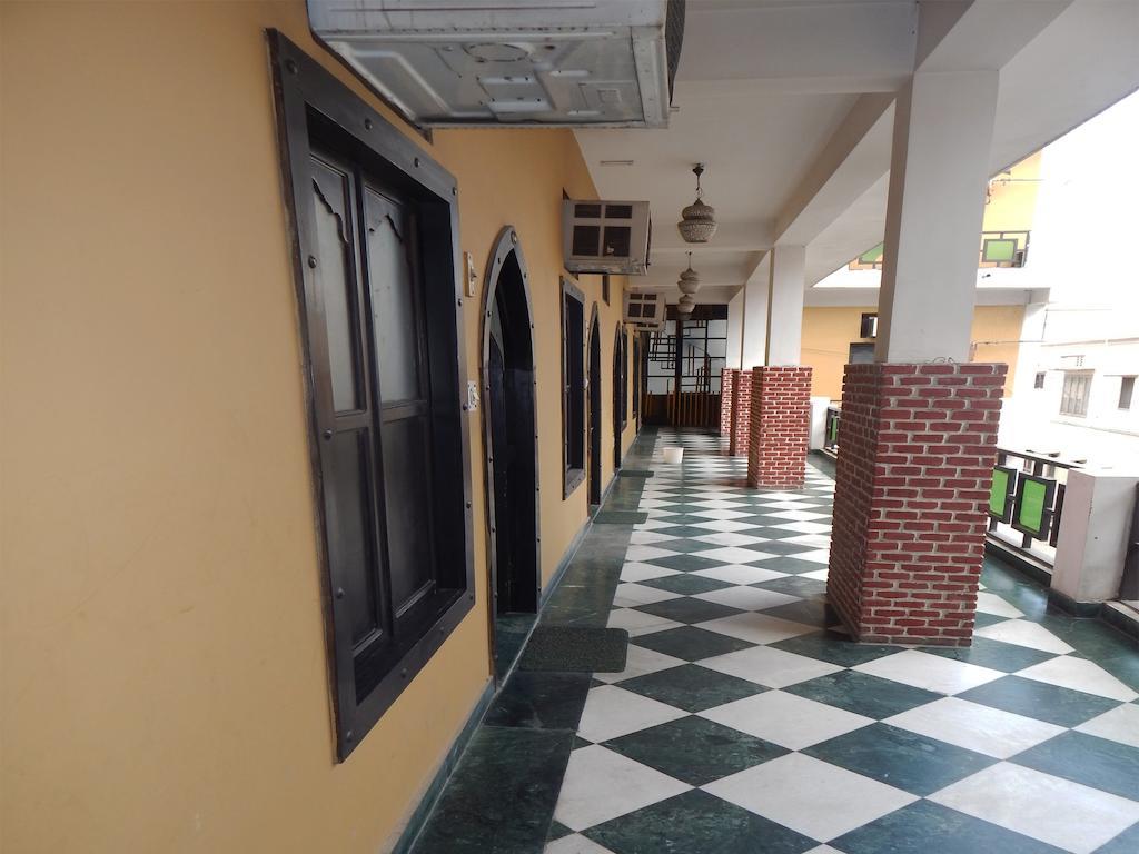 Hotel Chitra Heritage Haridwar Ngoại thất bức ảnh